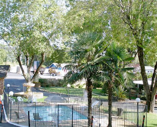 Paradise Inn ภายนอก รูปภาพ